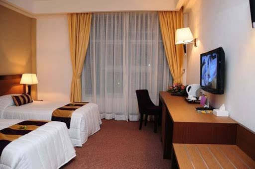 Puri Pujangga Hotel Банги Экстерьер фото